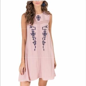 FRANCESCA’S Blue Rain Brie Embroidered pink dress